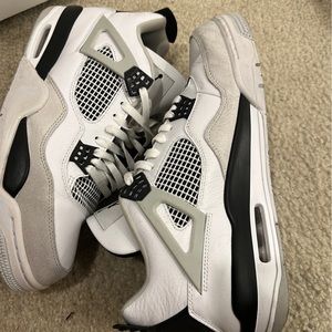 Jordan 4 military black